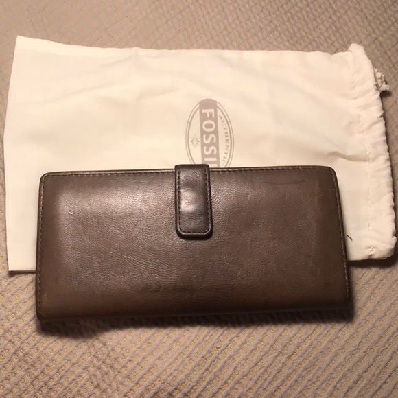 Fossil Wallet - Picture 2 of 5
